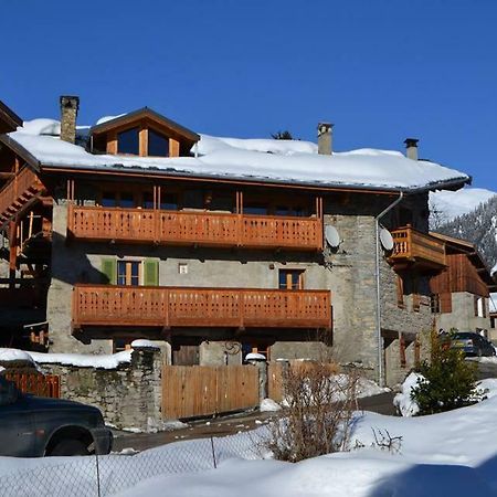 فيلا بور سان موريسفي Chalet Tarine المظهر الخارجي الصورة